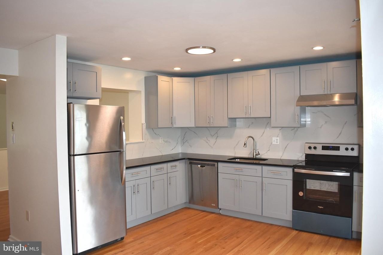 1602 Seneca Run - Photo 2 of 15