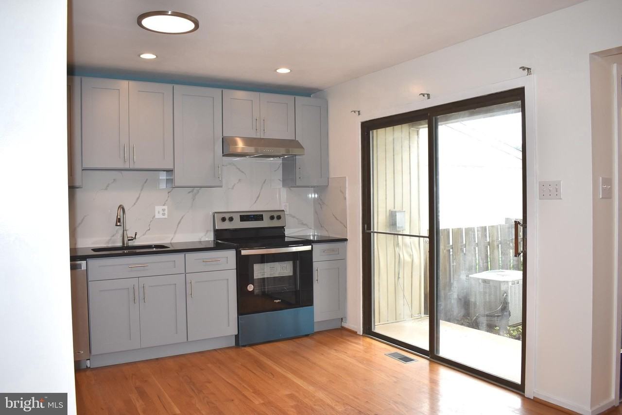 1602 Seneca Run - Photo 3 of 15