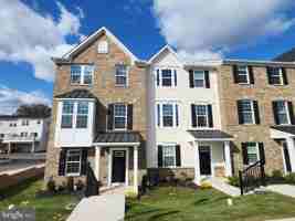 featured image of 455 Market St