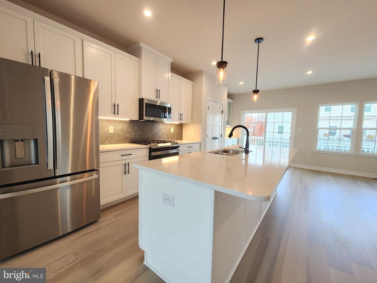 455 Market St - Photo 5 of 18