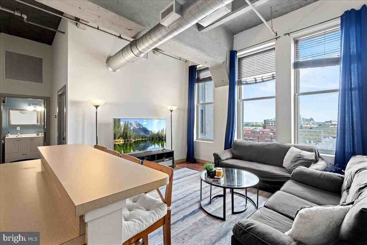 511 North Broad Street #806 - Photo 5 of 24