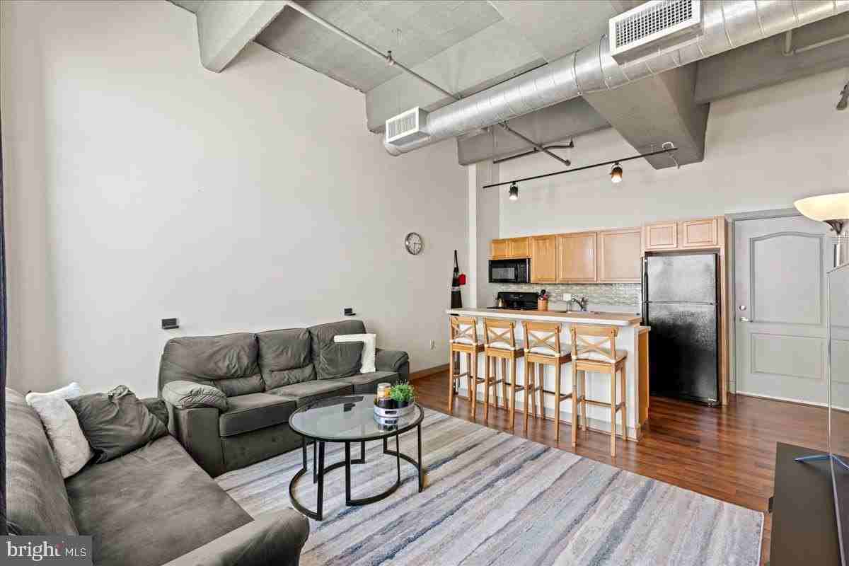 511 North Broad Street #806 - Photo 7 of 24