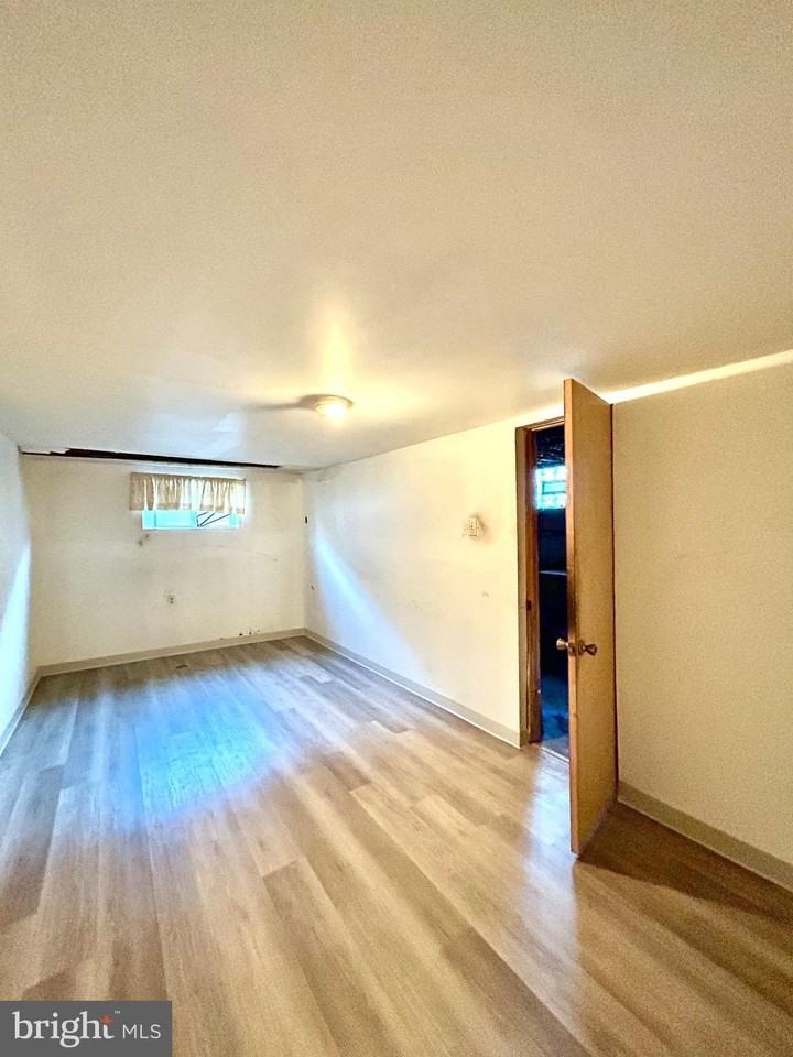 1526 Devereaux Avenue - Photo 5 of 6