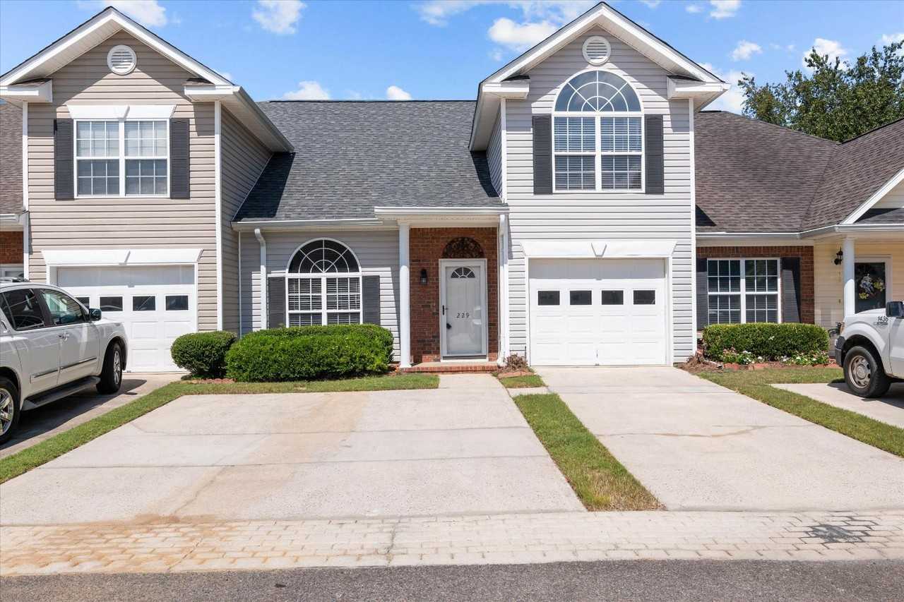 229 Nicklaus Court - Photo 3 of 11