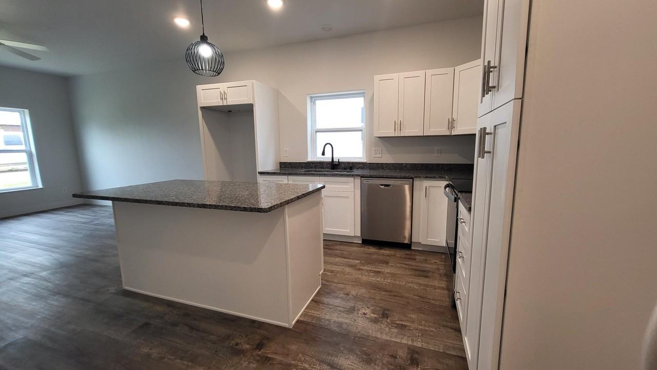 36 N Swan - Photo 6 of 10