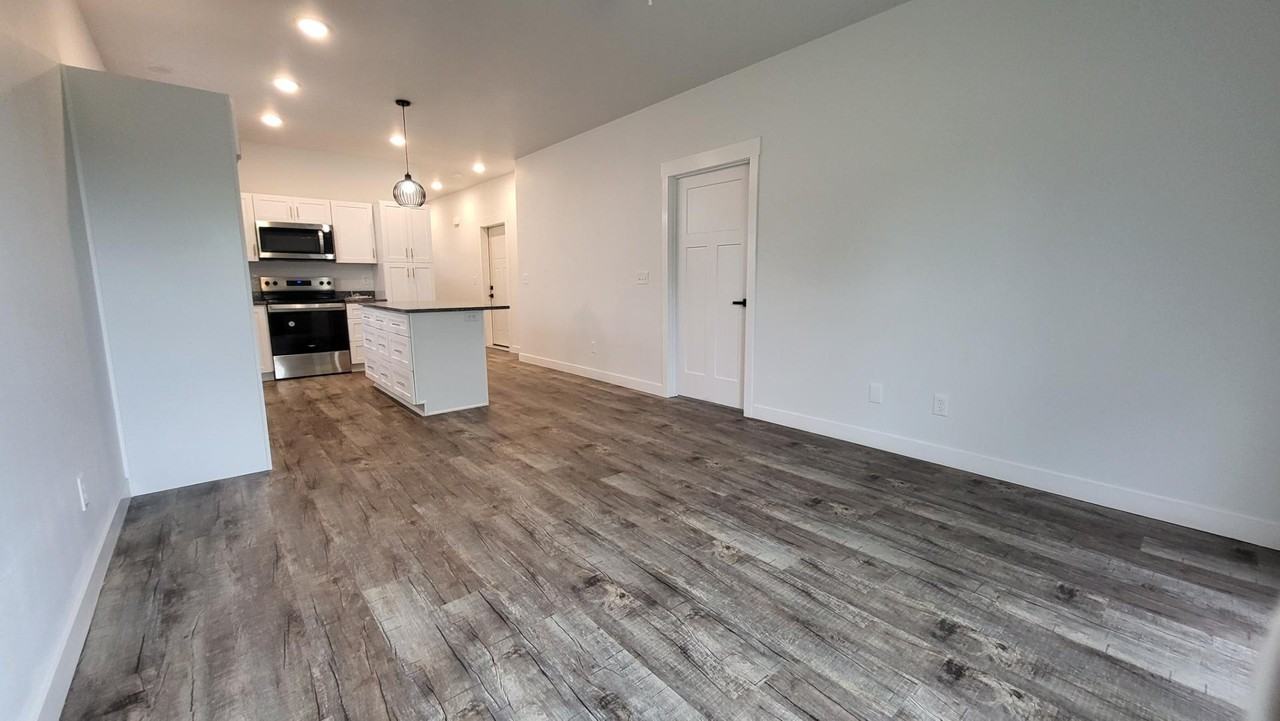 36 N Swan - Photo 7 of 10