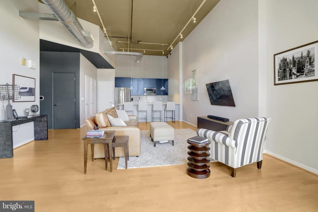 2720 S Arlington Mill Dr Unit 314 #314 - Photo 4 of 35