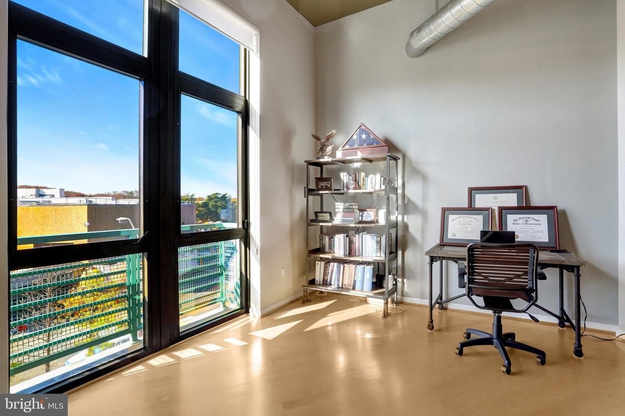 2720 S Arlington Mill Dr Unit 314 #314 - Photo 5 of 35