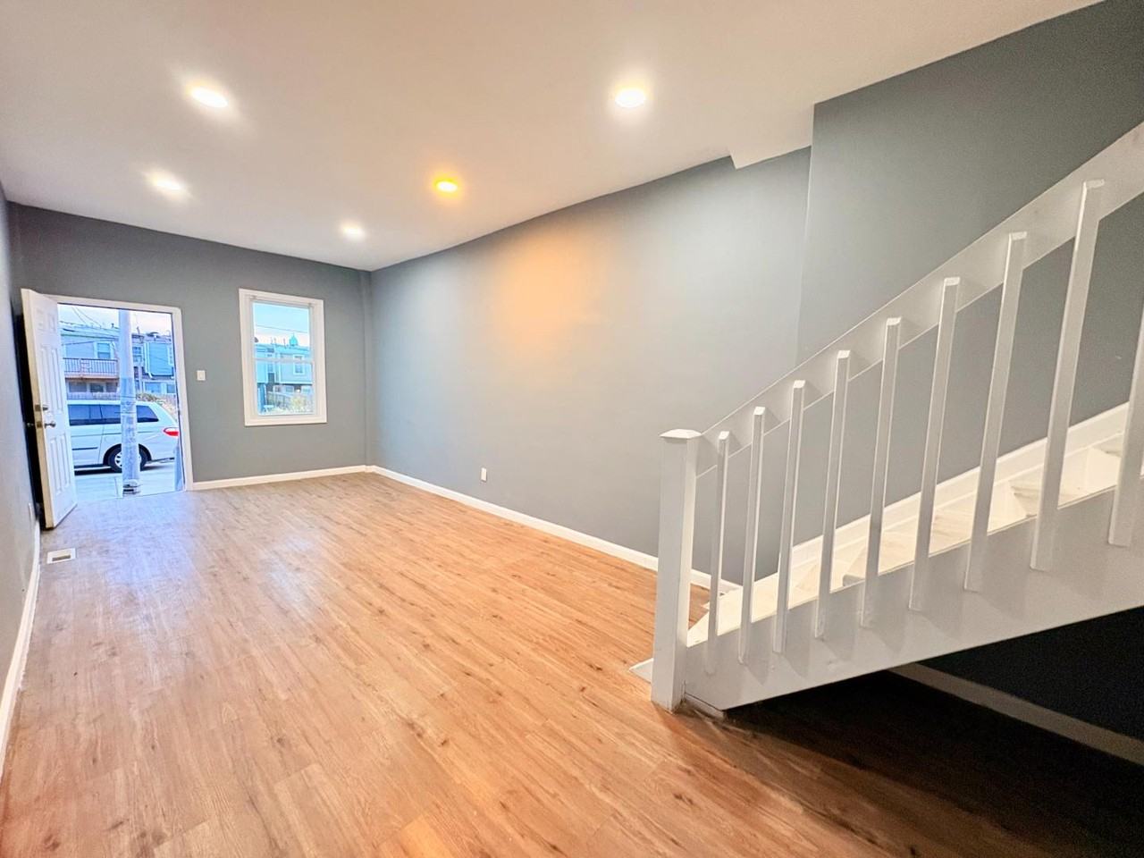 2234 Henneman Avenue - Photo 4 of 20