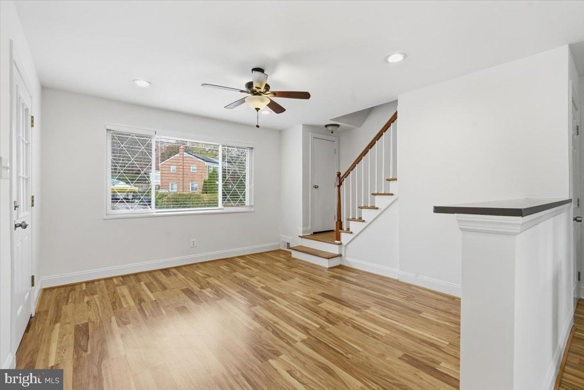 4410 Vermont Ave - Photo 5 of 21