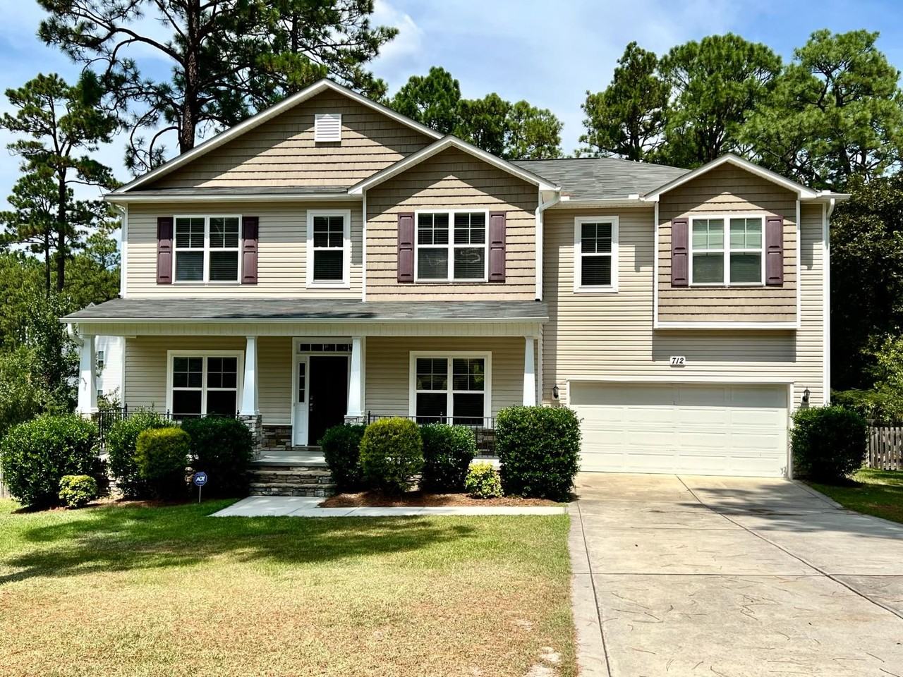 712 Sun Road - Photo 3 of 20