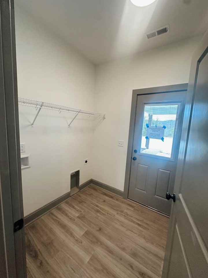 Foster Cove - Photo 4 of 10