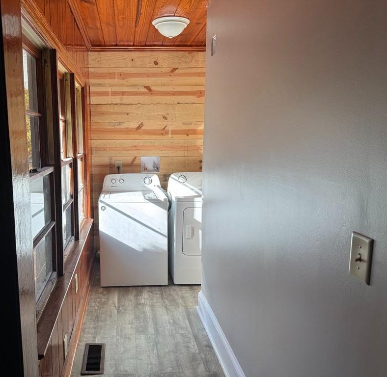 Wesley House (121 Woodland Cir) - Photo 7 of 10