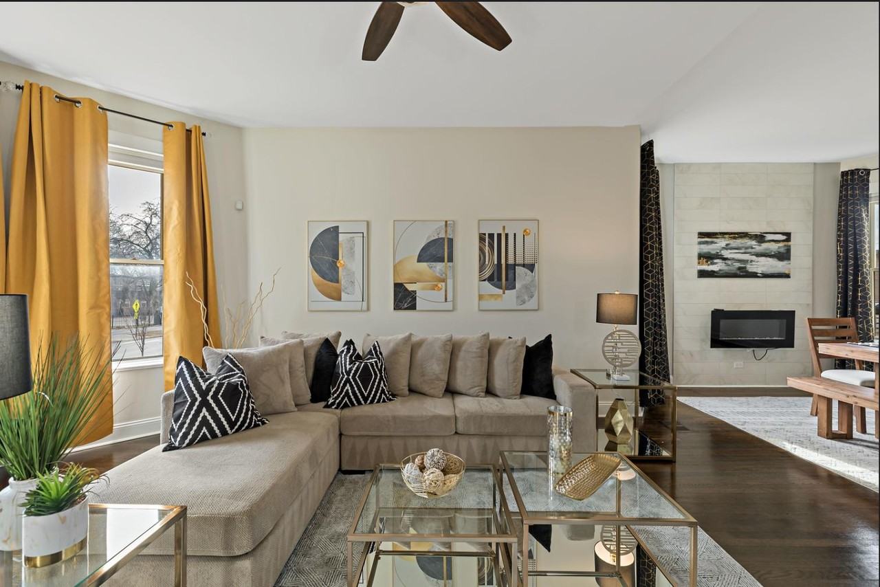 5536 S King Dr Apt 1 - Photo 3 of 20