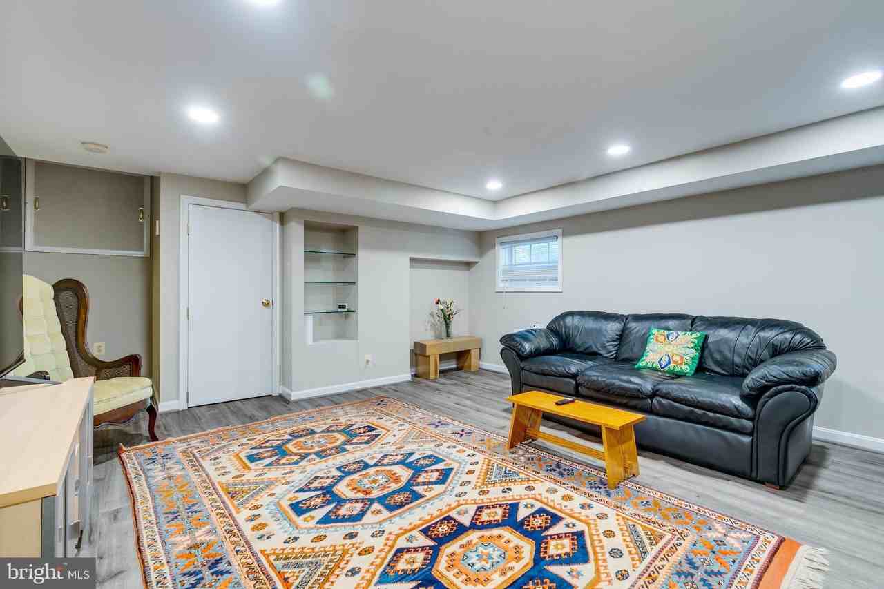 12400 Bennett Road - Photo 6 of 27