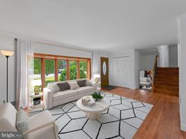 featured image of 4702 Eaton Place