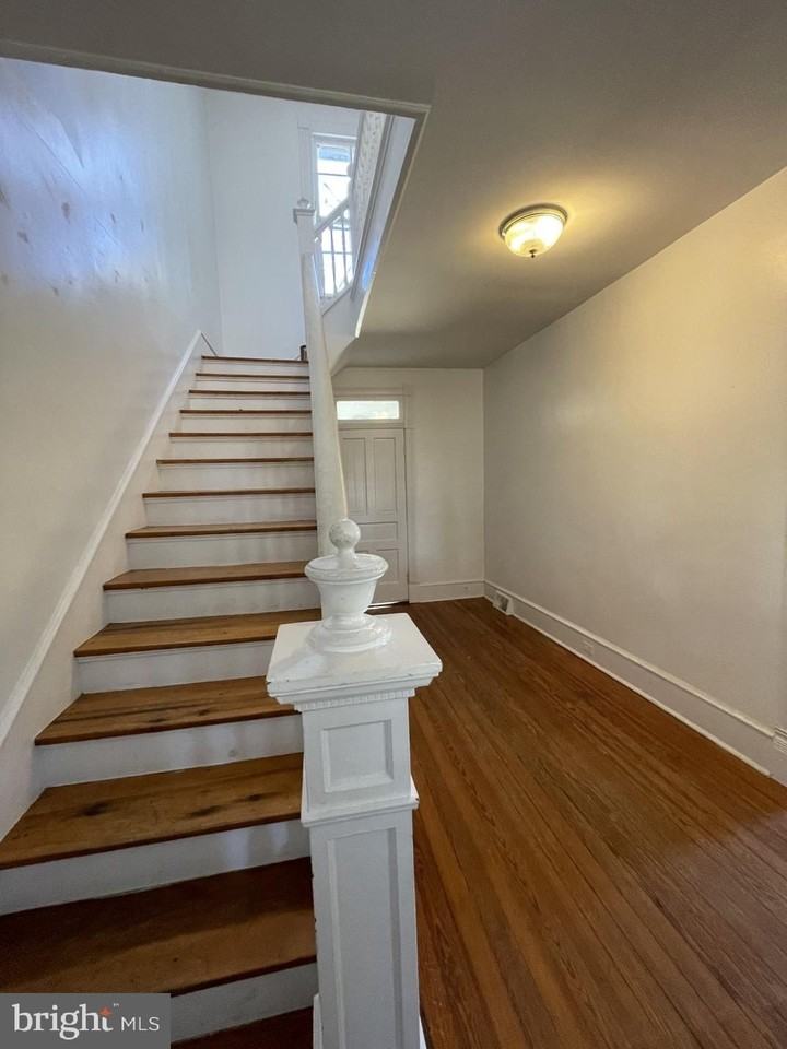 12441 Ambassador Lane - Photo 5 of 21