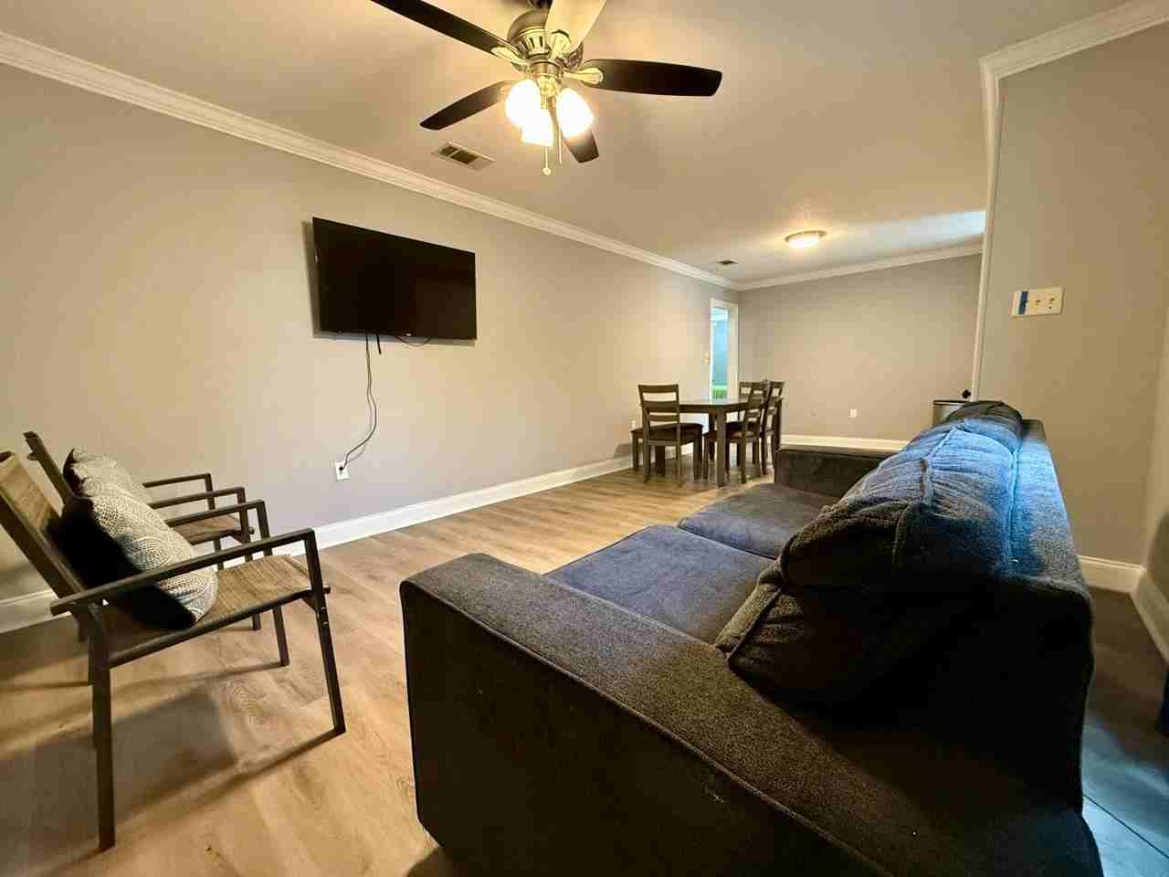 306 North 40th Avenue - Photo 3 of 20