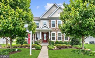 featured image of 15417 Papillon Place