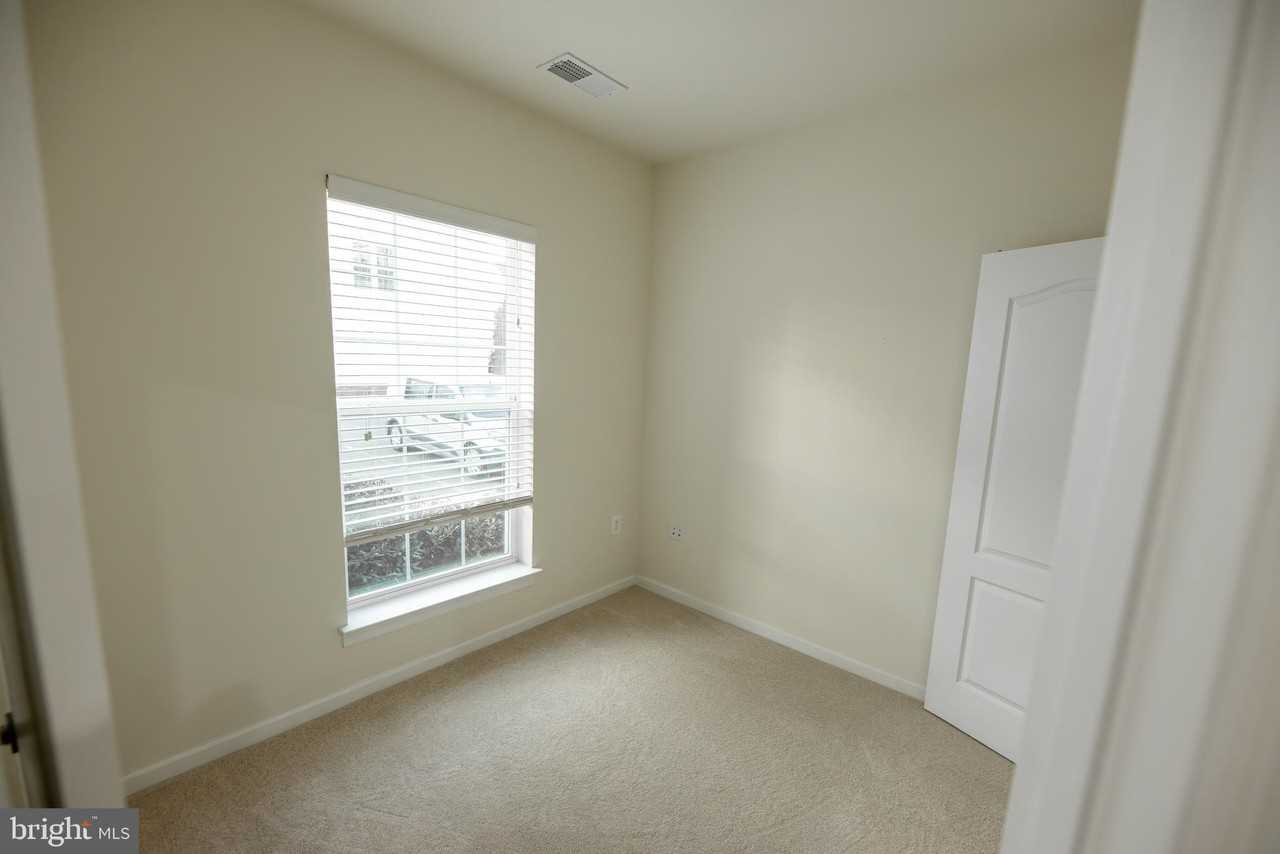 7386 Riding Meadow Way - Photo 3 of 8