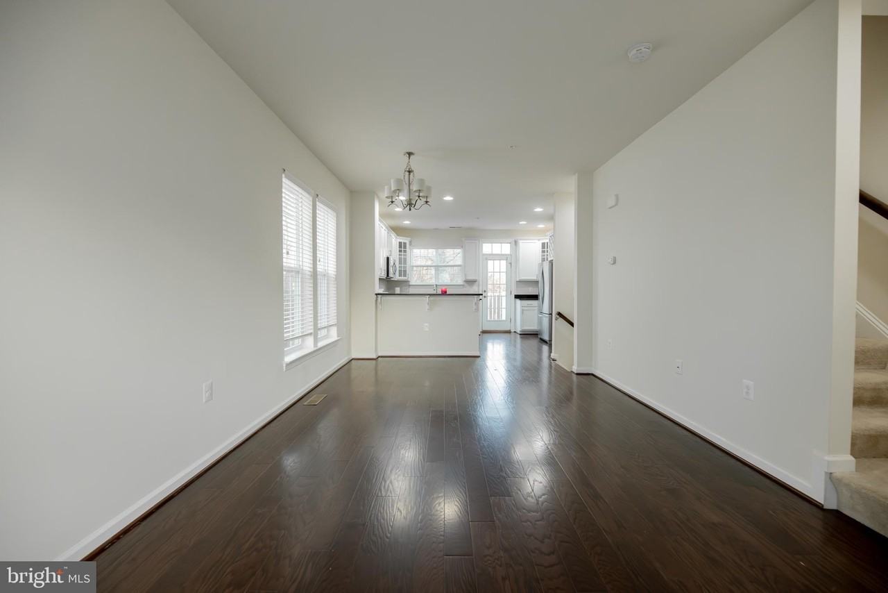 7386 Riding Meadow Way - Photo 7 of 8