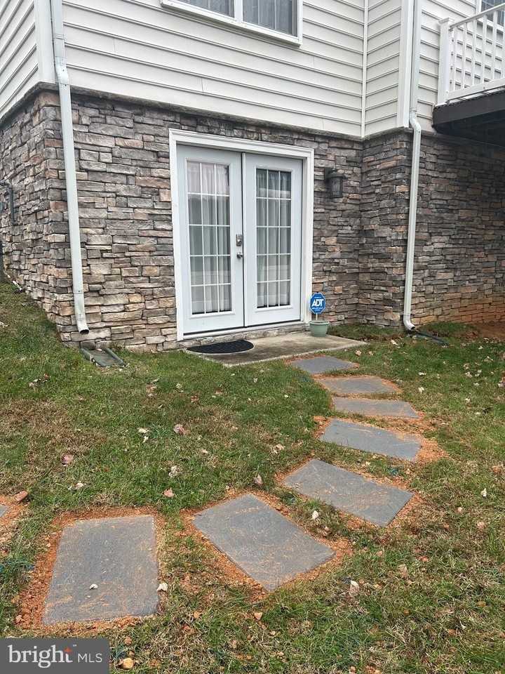 5802 Telluride Lane - Photo 5 of 35