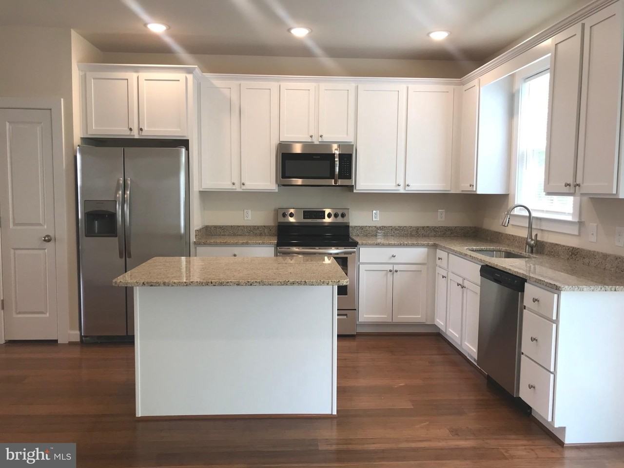 80 Andrews Pl - Photo 4 of 13