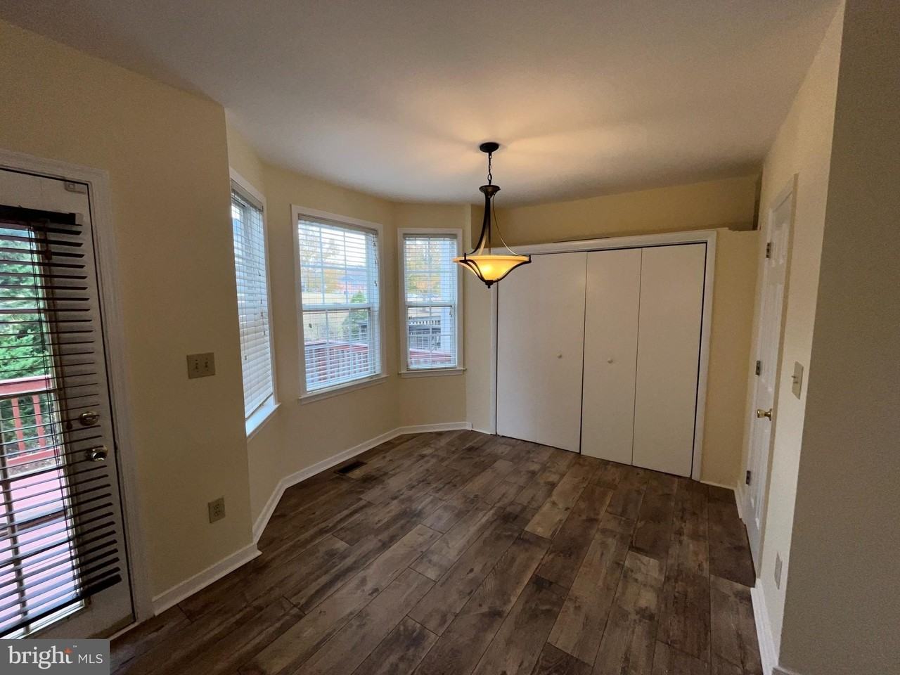 401 Donelson Loop - Photo 6 of 17