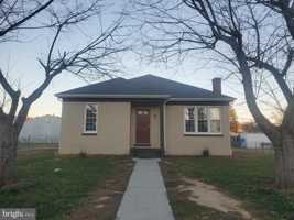 featured image of 1905 Mimosa Street