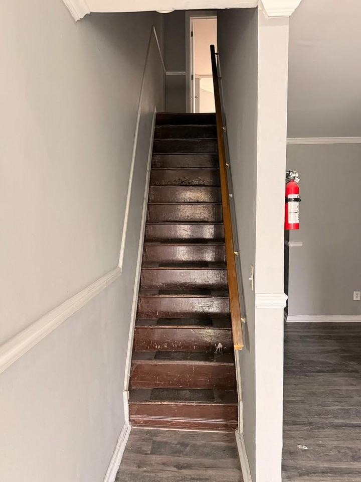 1602 North Bouvier Street - Photo 3 of 11