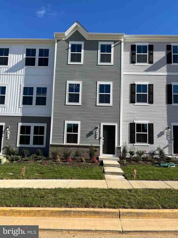 306 Watercourse Dr - Photo 3 of 23