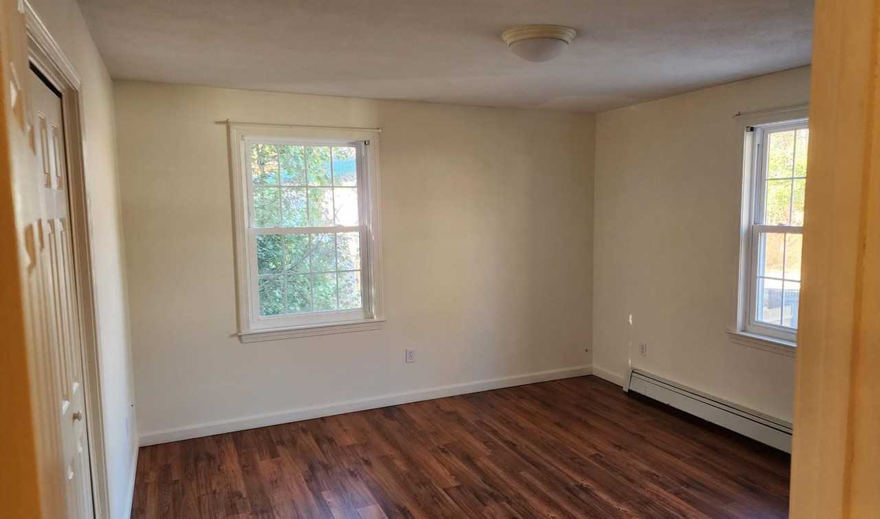 51 A whitehall rd - Photo 4 of 8