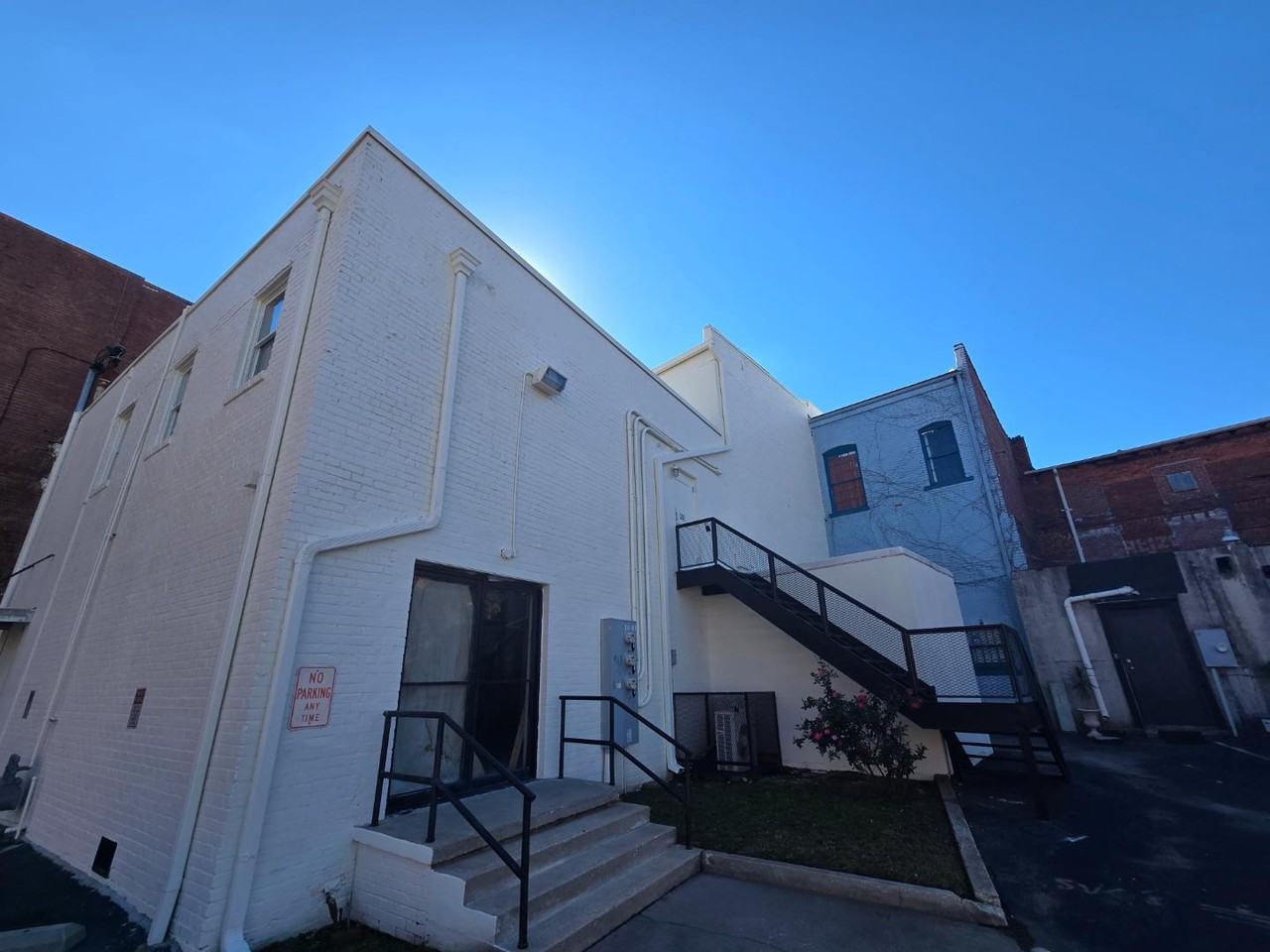 214 Hay Street - Photo 3 of 12