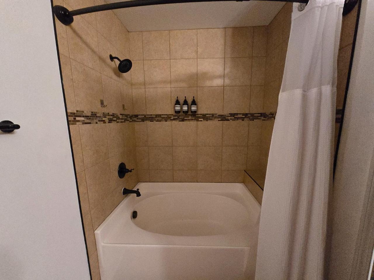 214 Hay Street - Photo 4 of 12