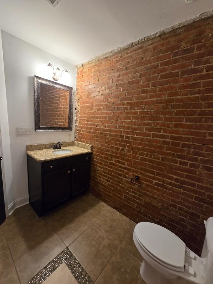 214 Hay Street - Photo 6 of 12