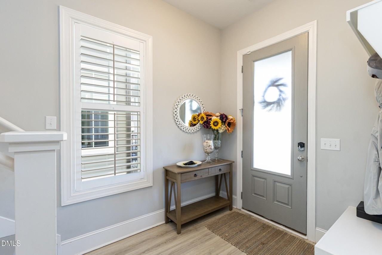 1103 Tannin Drive - Photo 4 of 28