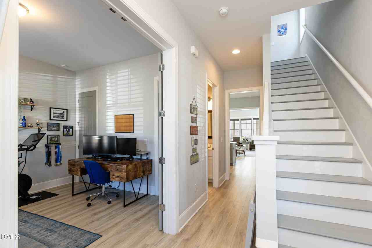 1103 Tannin Drive - Photo 5 of 28