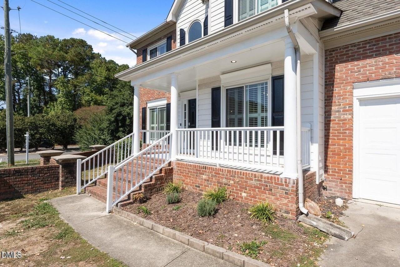 2428 Havershire Drive - Photo 5 of 50