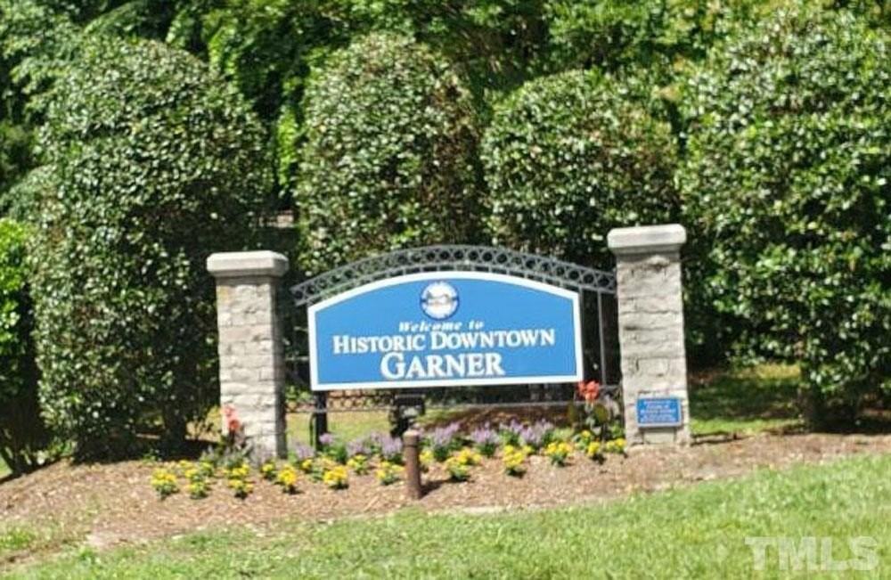 110 Emory St - Photo 2 of 22