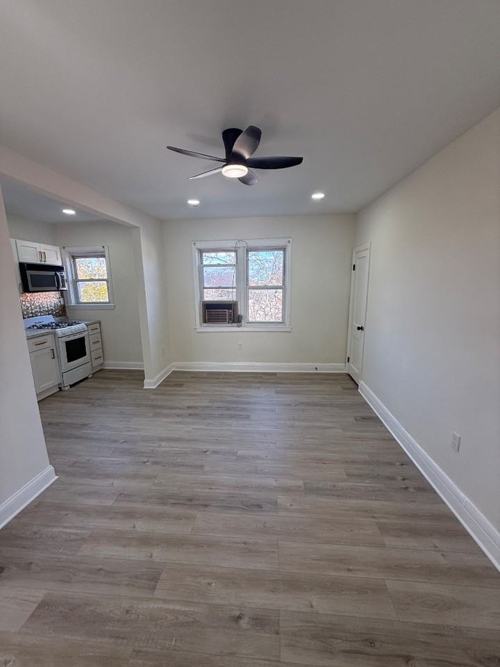 15 Washburn Ave - Photo 3 of 9