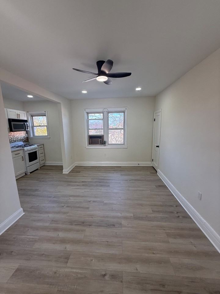 15 Washburn Ave - Photo 4 of 9