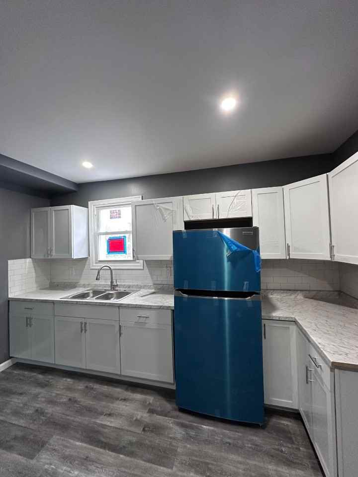 153 Vine St - Photo 3 of 7