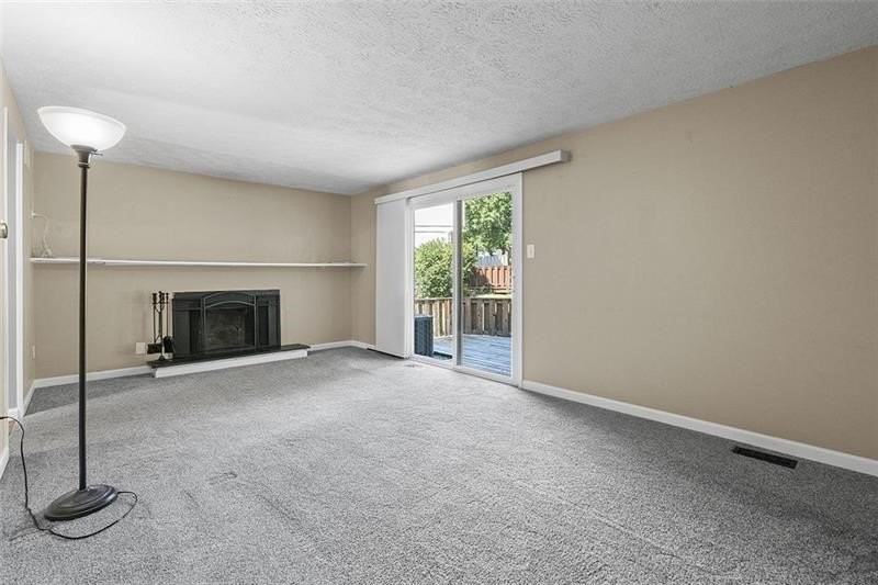 624 Deer Watch Rd - Photo 2 of 7