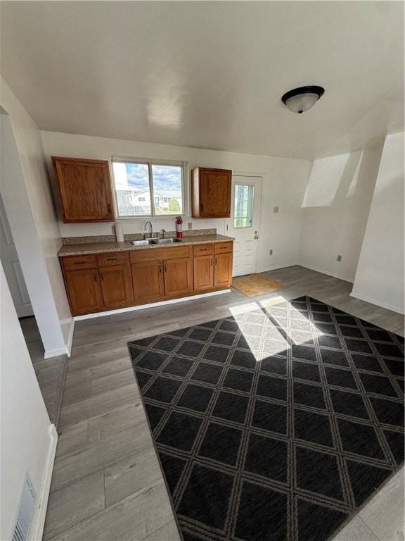 1631 Hyndman St - Photo 6 of 12