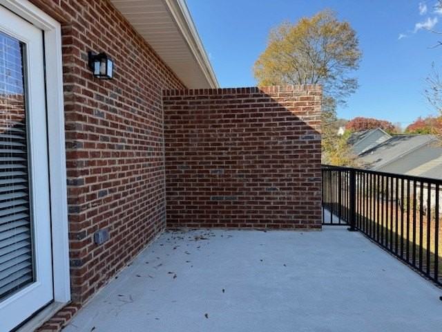 102 Riggins Ln - Photo 3 of 19