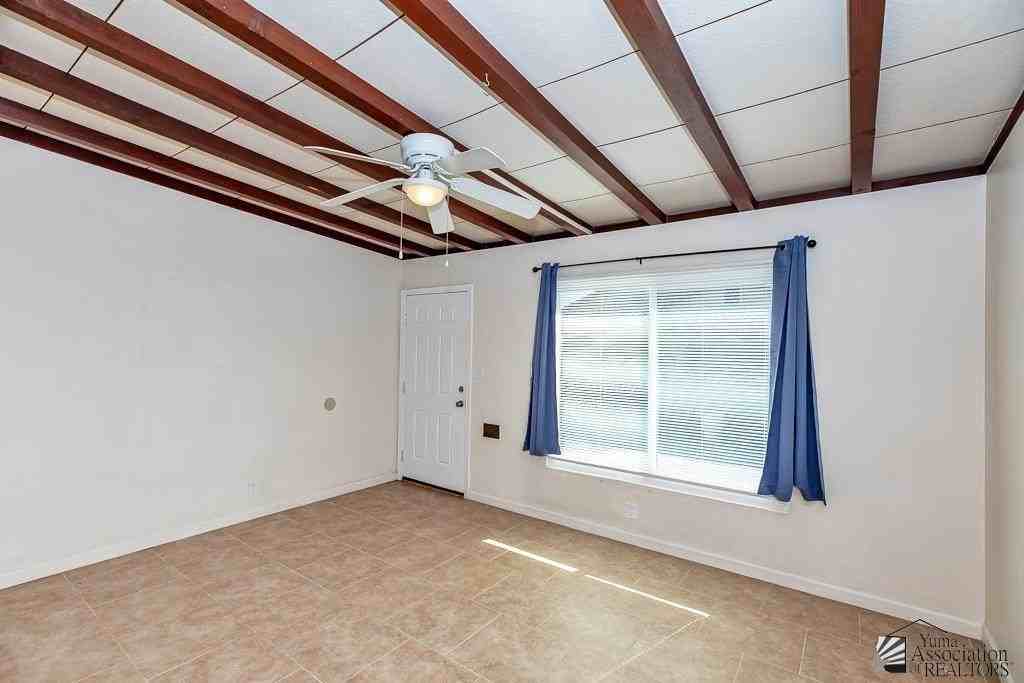 574 S 2nd Ave - Photo 4 of 12