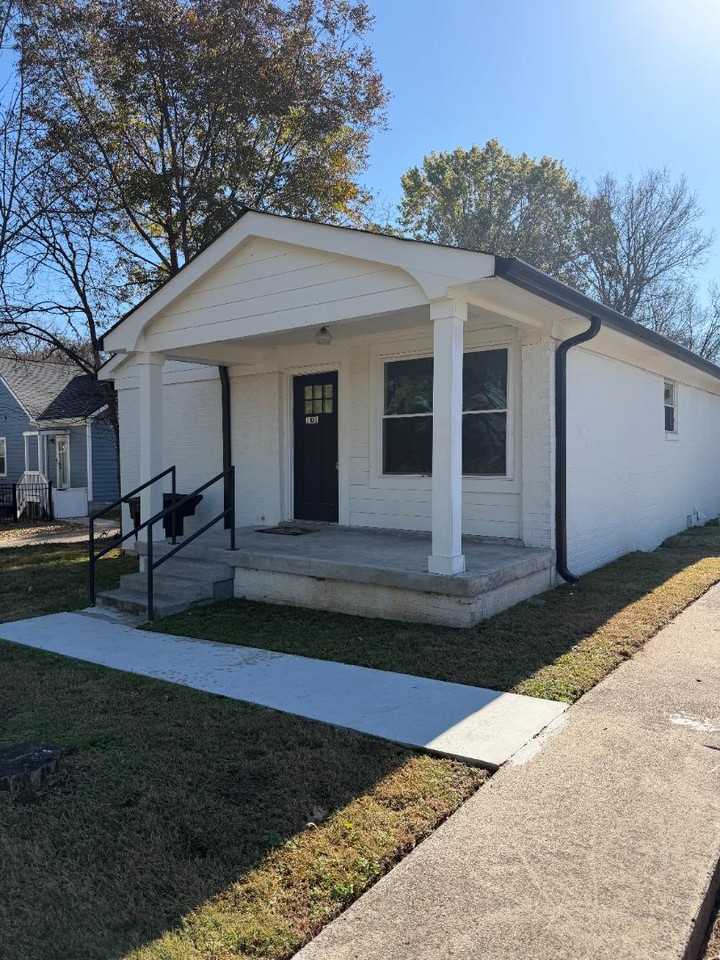 749 Mt. Hope St (Compliance 5/25) - Photo 2 of 7