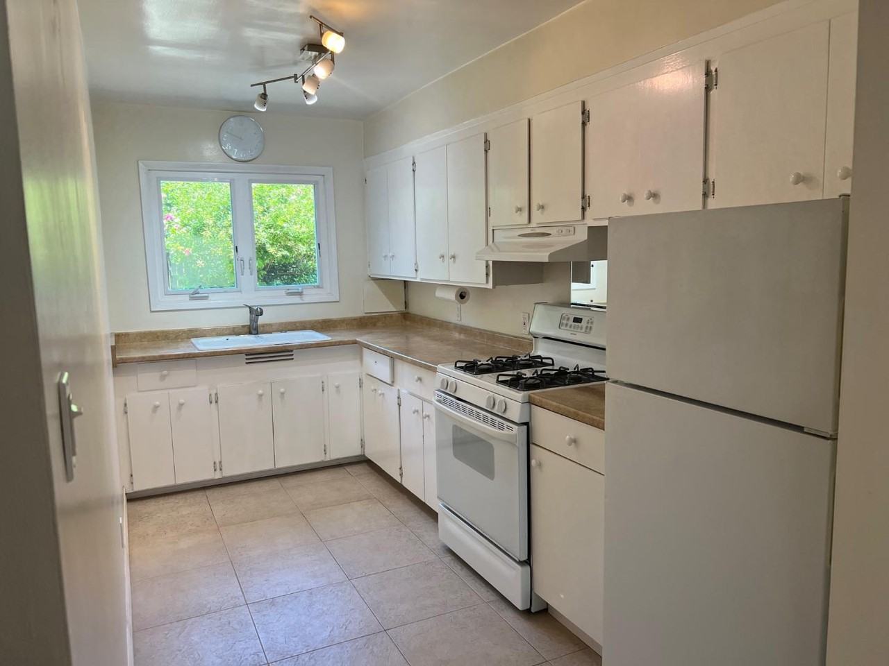 508 Spring Street - Photo 5 of 16