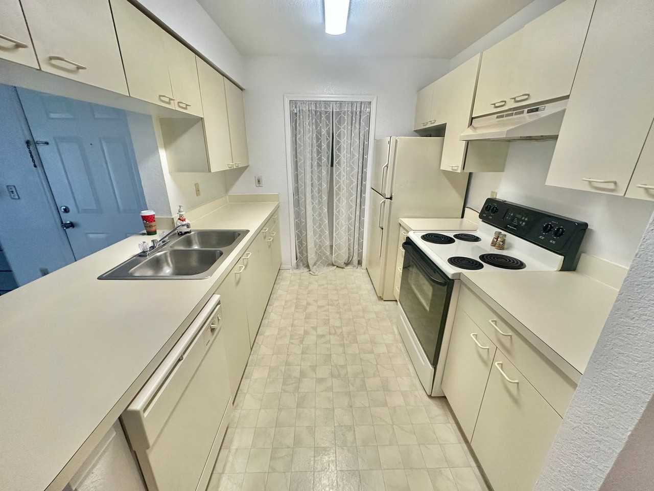 2550 N Alafaya Trail - Photo 6 of 33