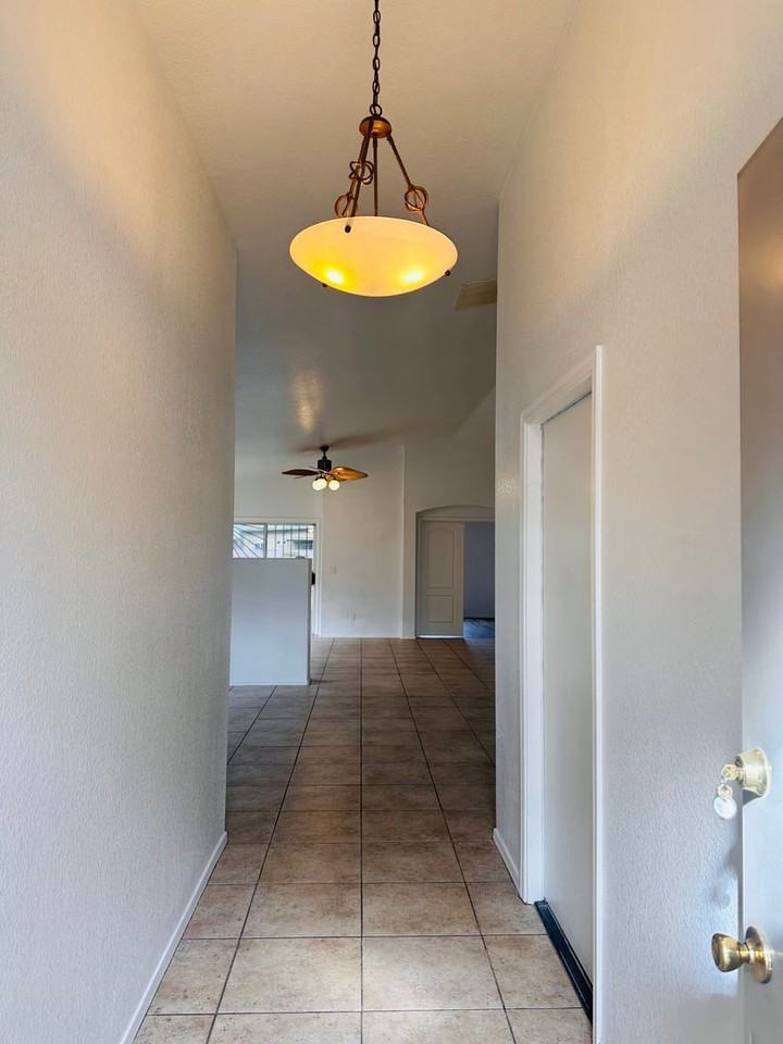 2384 W Silverbell Tree Dr - Photo 2 of 17